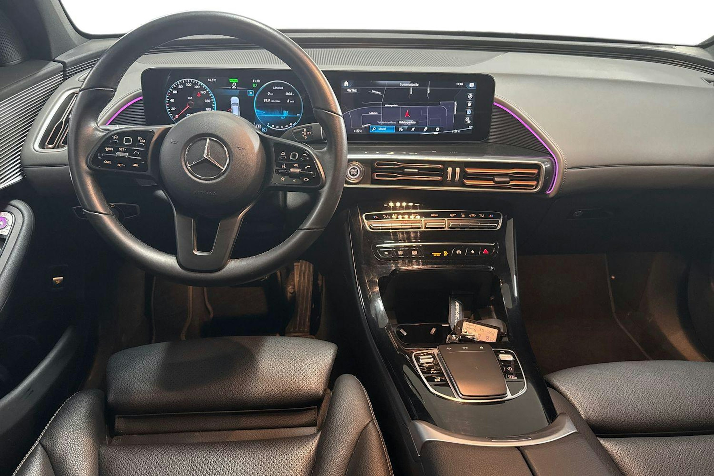 musta Mercedes-Benz EQC 2022 kuva 10.