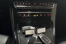 musta Mercedes-Benz EQC 2022 kuva 19.