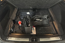 musta Mercedes-Benz EQC 2022 kuva 27.
