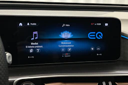 Musta Mercedes-Benz EQC 2022 kuva 17.