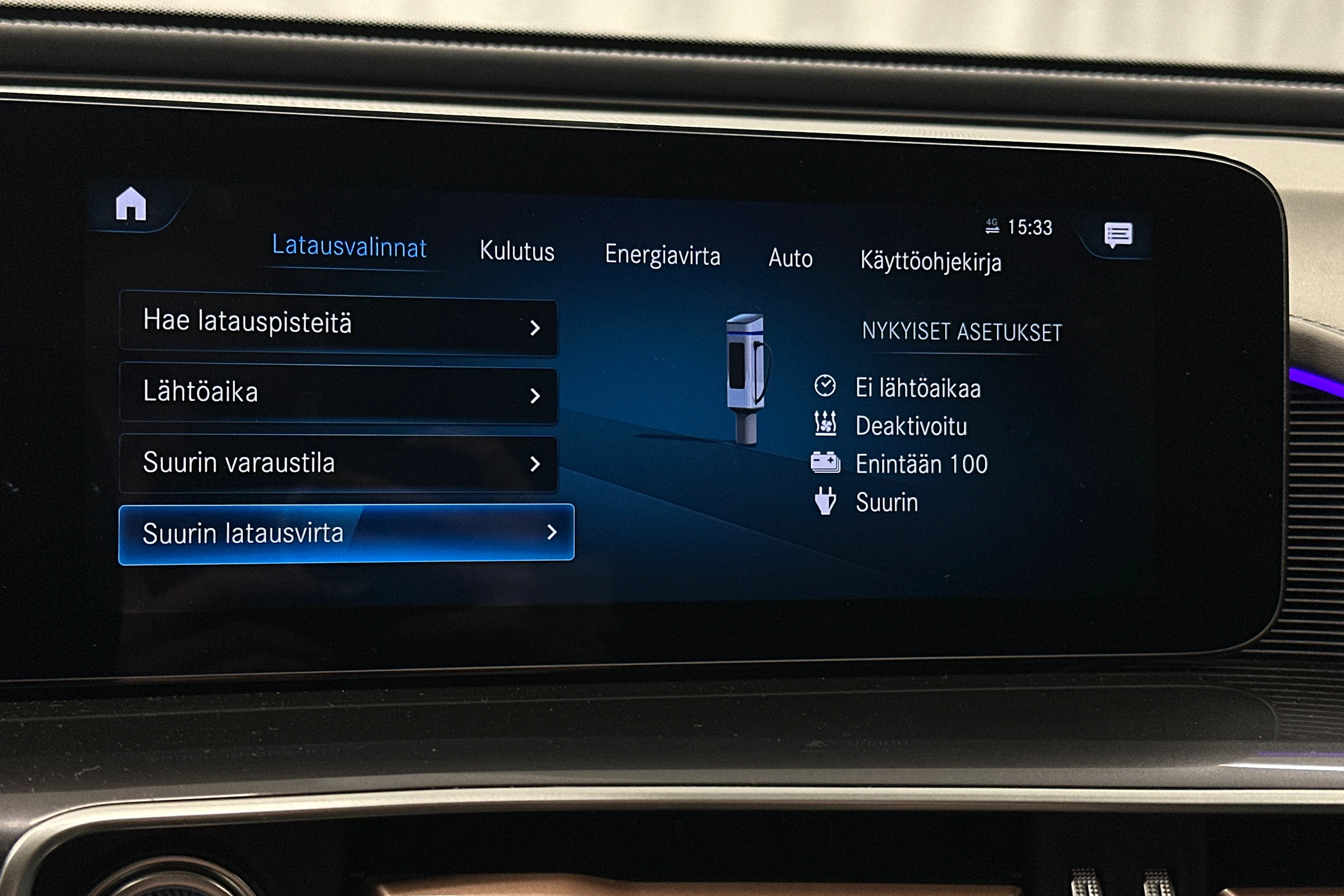 Musta Mercedes-Benz EQC 2022 kuva 24.