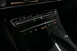 Musta Mercedes-Benz EQC 2022 kuva 29.