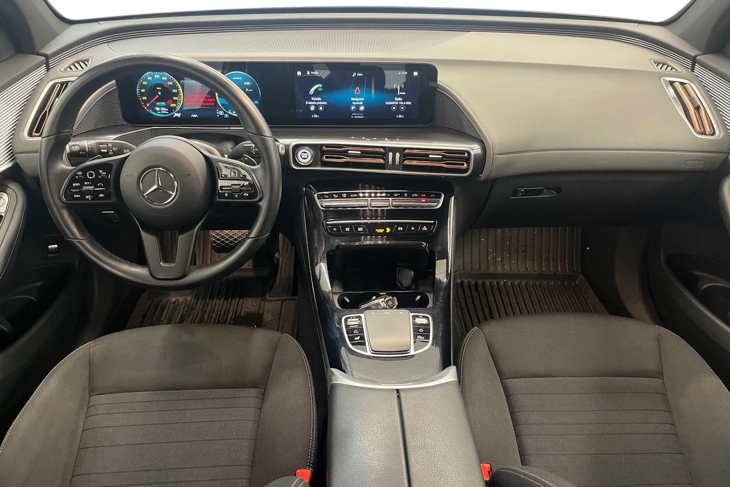hopea Mercedes-Benz EQC 2022 kuva 7.
