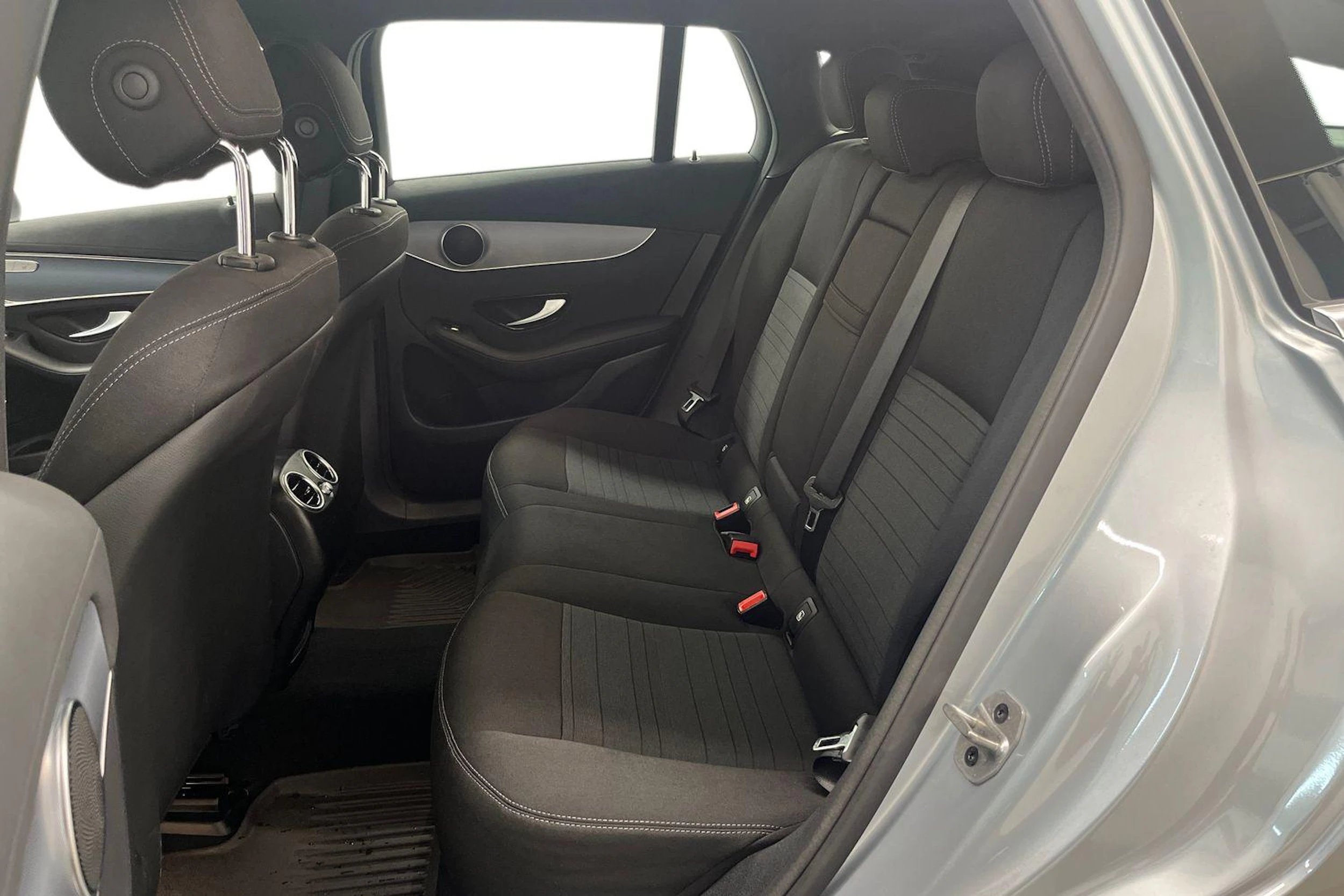 hopea Mercedes-Benz EQC 2022 kuva 8.