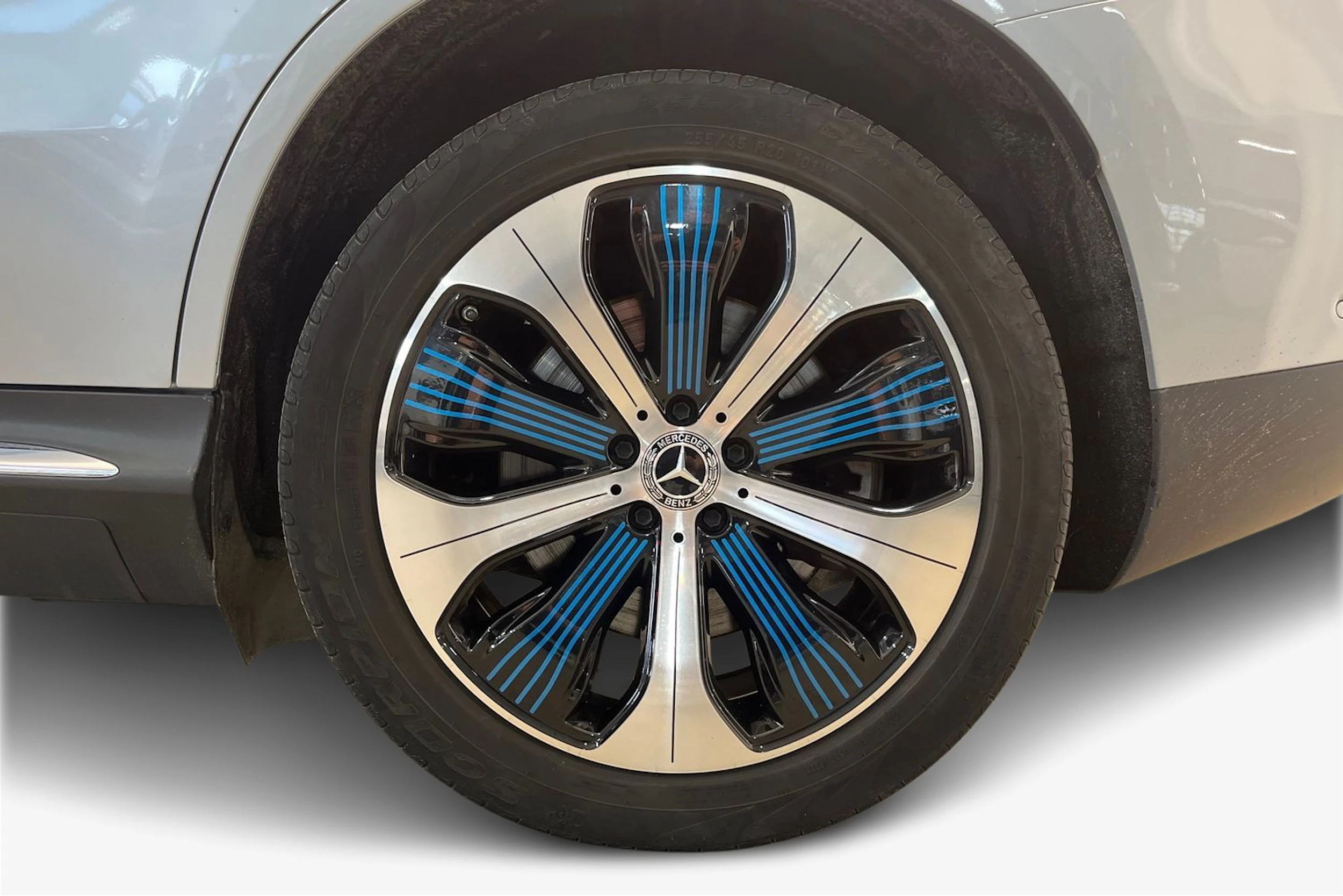 hopea Mercedes-Benz EQC 2022 kuva 9.