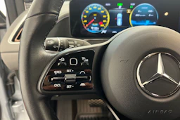 hopea Mercedes-Benz EQC 2022 kuva 14.