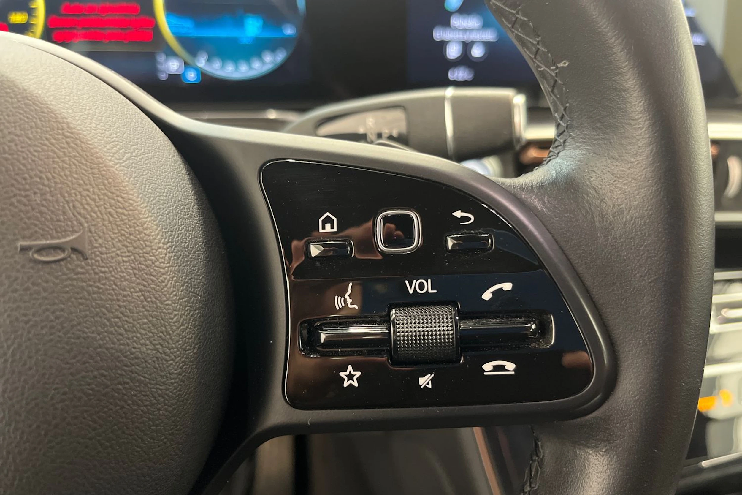 hopea Mercedes-Benz EQC 2022 kuva 15.