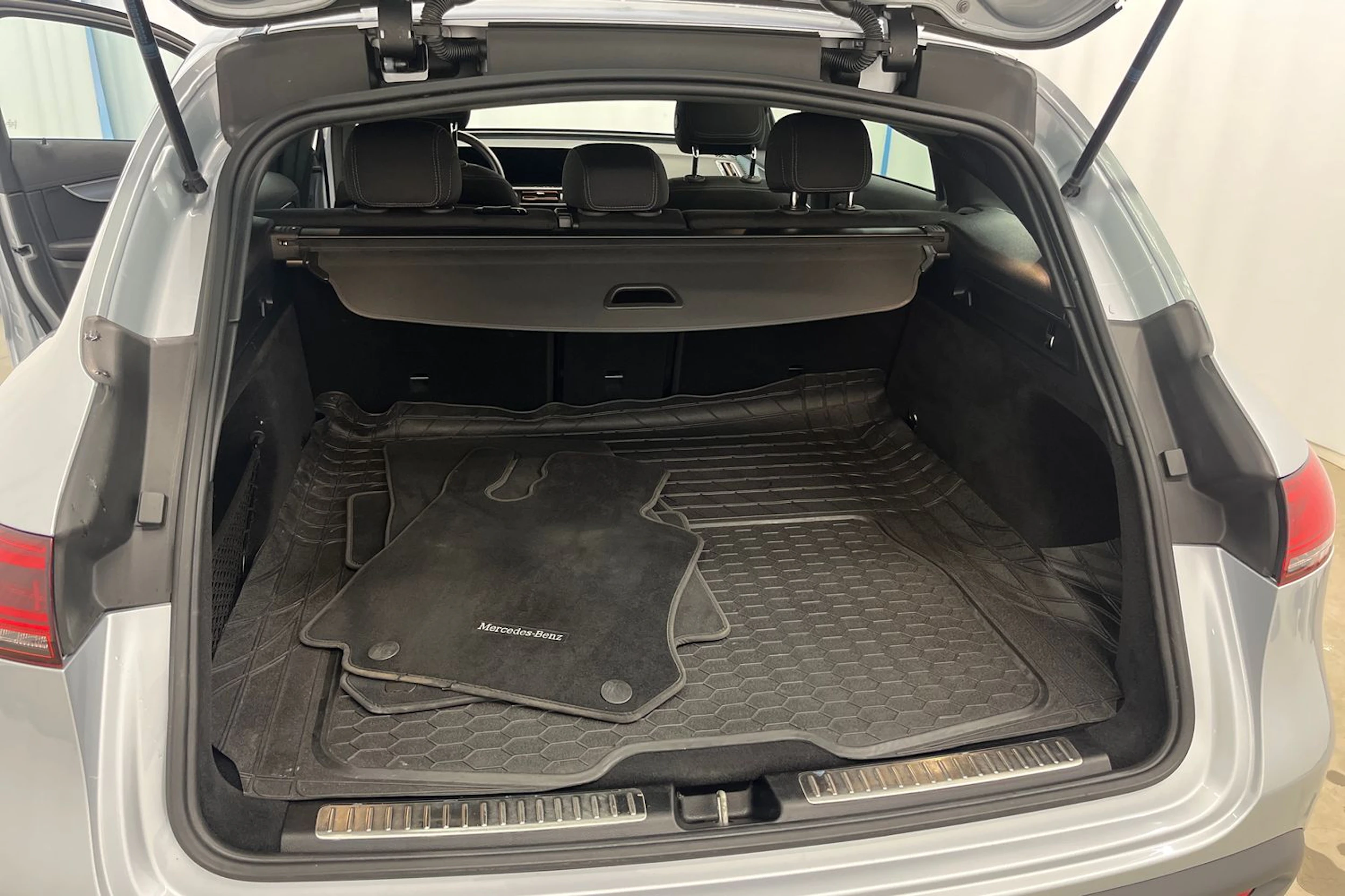hopea Mercedes-Benz EQC 2022 kuva 19.