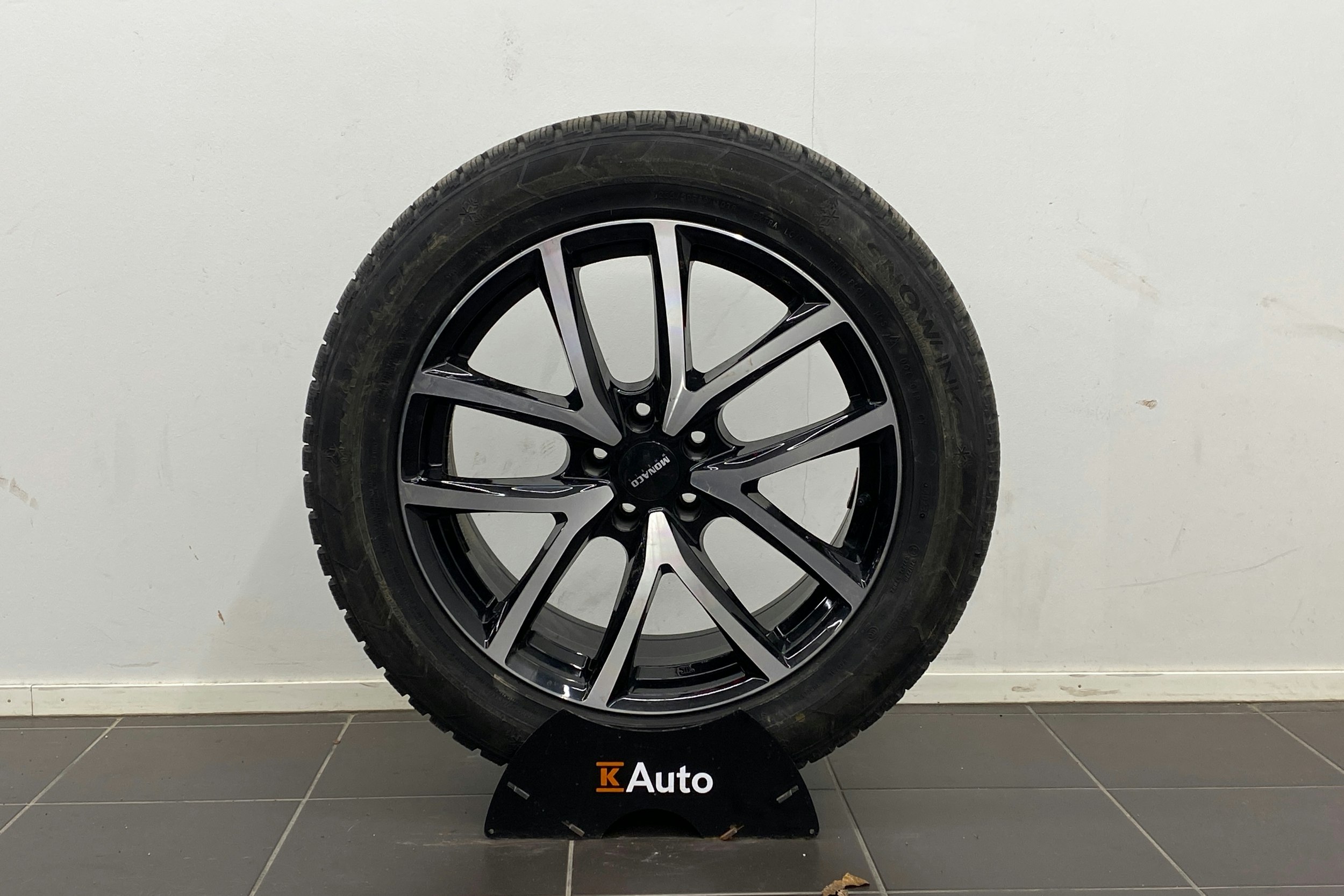 met. sininen Mercedes-Benz EQC 2022 kuva 10.