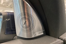 met. sininen Mercedes-Benz EQC 2022 kuva 16.