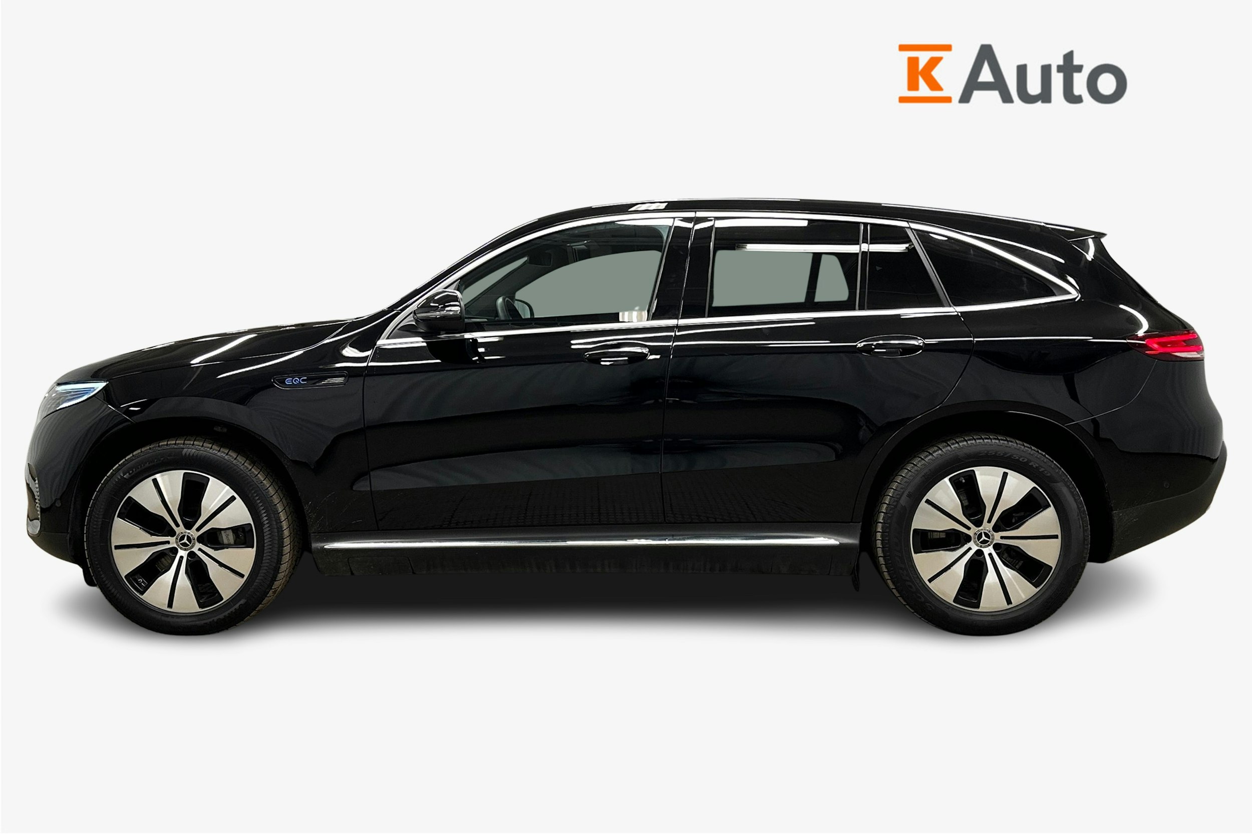 musta Mercedes-Benz EQC 2022 kuva 6.