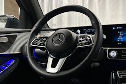 musta Mercedes-Benz EQC 2022 kuva 17.