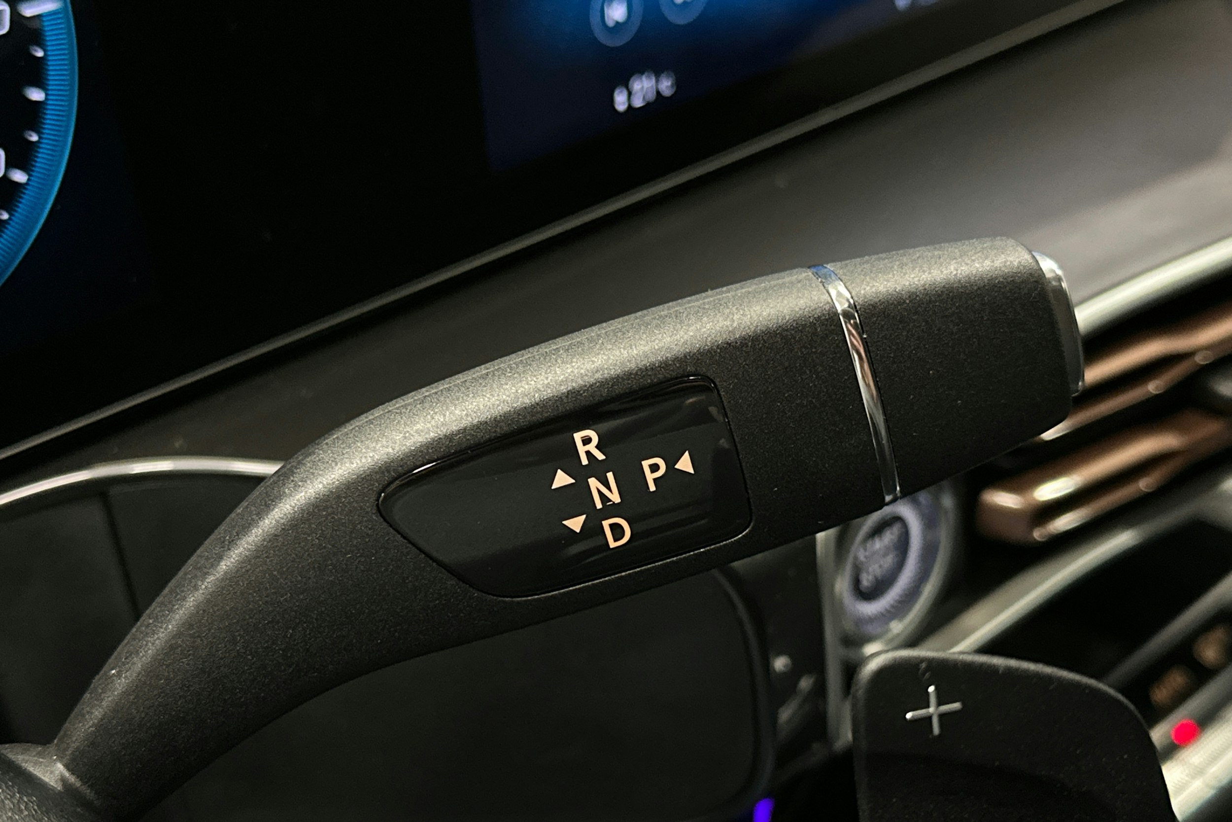 musta Mercedes-Benz EQC 2022 kuva 20.