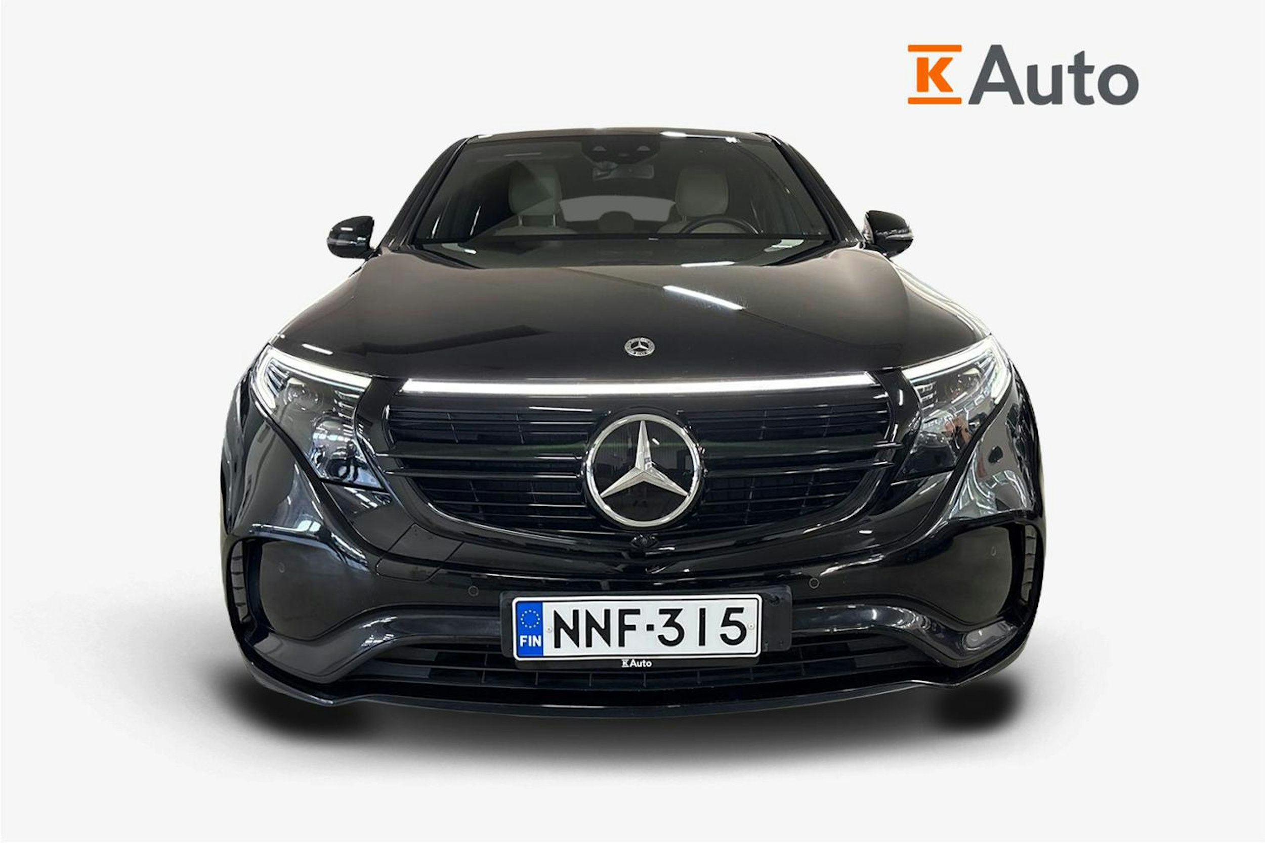Musta Mercedes-Benz EQC 2022 kuva 4.