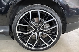 Musta Mercedes-Benz EQC 2022 kuva 10.