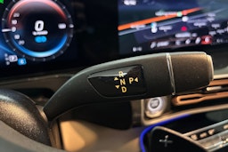 Musta Mercedes-Benz EQC 2022 kuva 18.