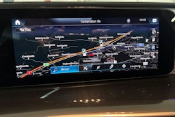 Musta Mercedes-Benz EQC 2022 kuva 19.