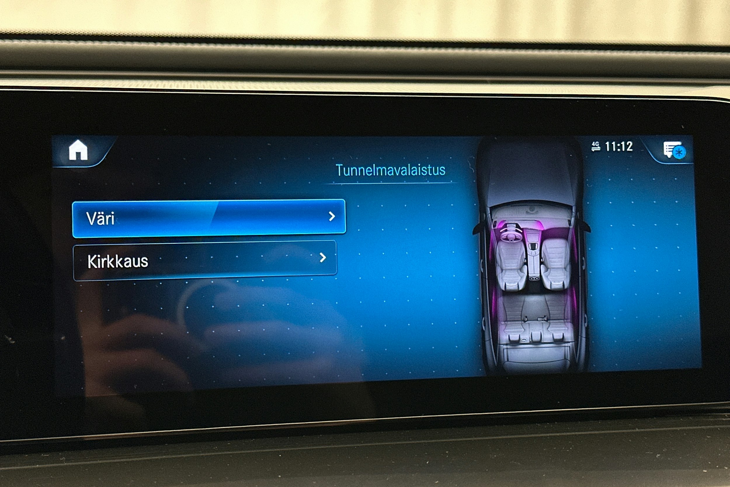 harmaa Mercedes-Benz EQC 2022 kuva 26.