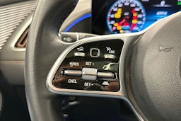 Musta Mercedes-Benz EQC 2022 kuva 15.