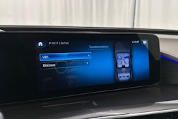 Musta Mercedes-Benz EQC 2022 kuva 23.