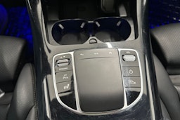 Musta Mercedes-Benz EQC 2022 kuva 28.