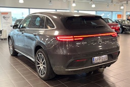 Harmaa Mercedes-Benz EQC 2022 kuva 3.