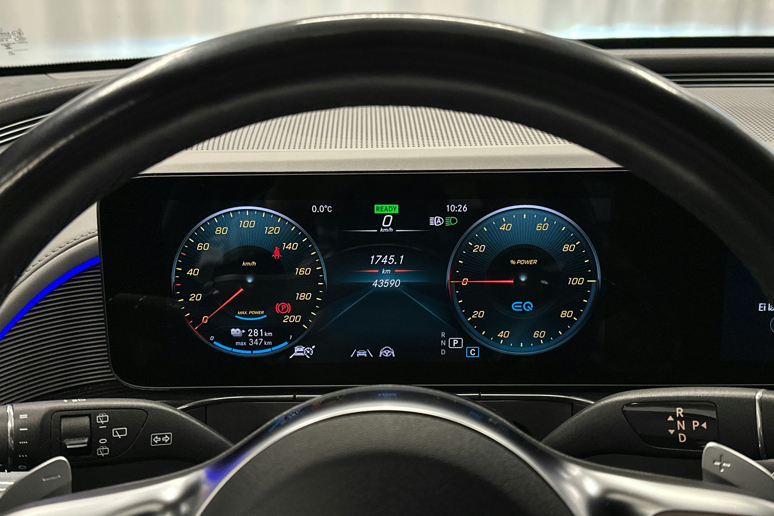 harmaa Mercedes-Benz EQC 2022 kuva 16.