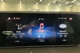 musta Mercedes-Benz EQC 2022 kuva 23.