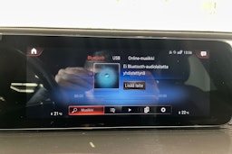 musta Mercedes-Benz EQC 2022 kuva 28.