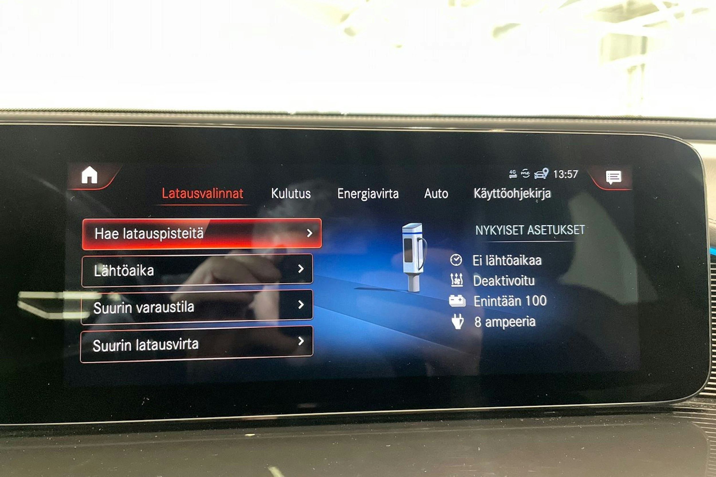 musta Mercedes-Benz EQC 2022 kuva 29.