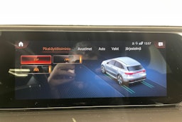 musta Mercedes-Benz EQC 2022 kuva 30.