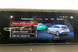 musta Mercedes-Benz EQC 2022 kuva 32.