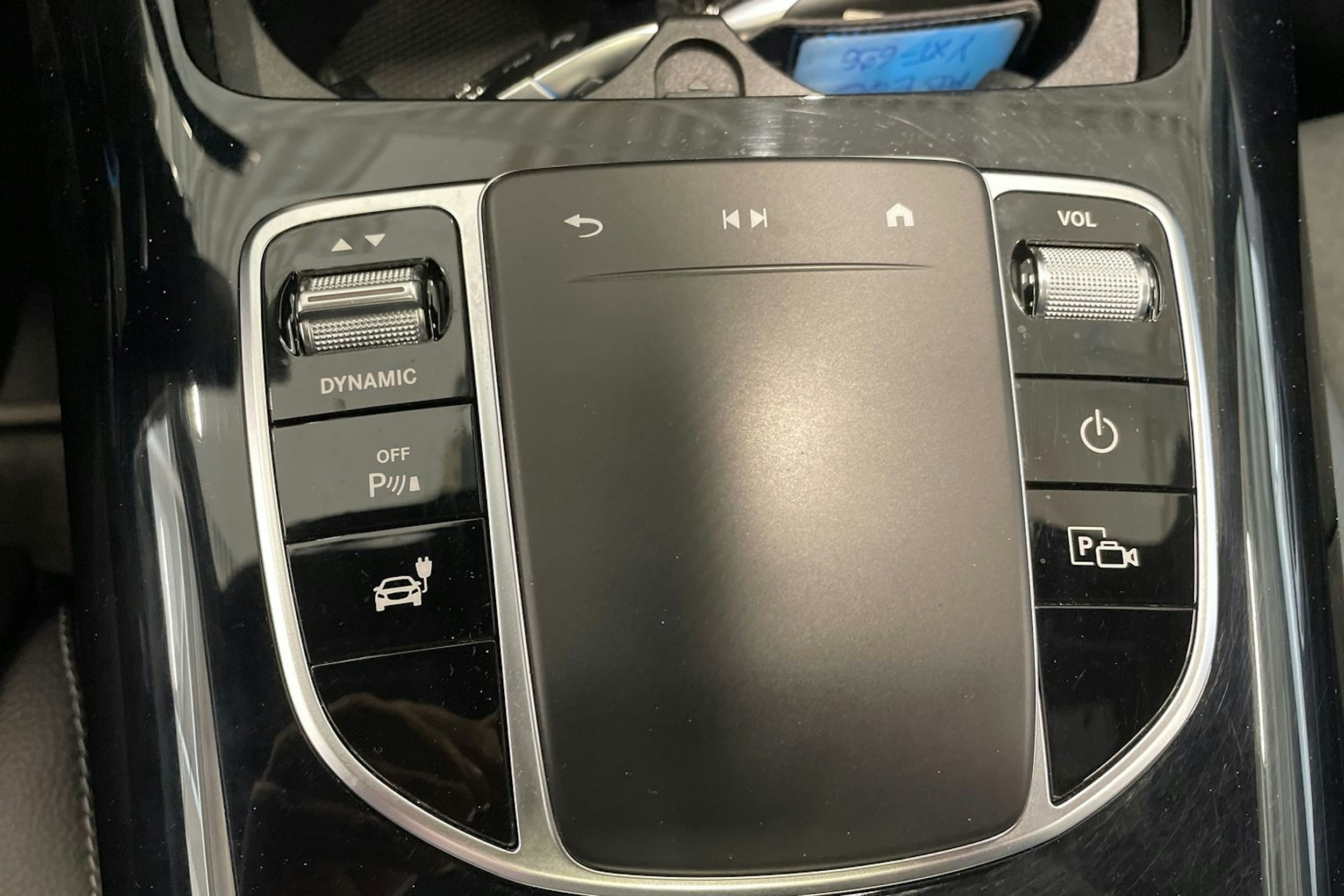 musta Mercedes-Benz EQC 2022 kuva 35.