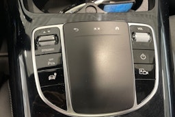 musta Mercedes-Benz EQC 2022 kuva 35.