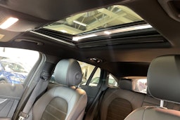 musta Mercedes-Benz EQC 2022 kuva 42.