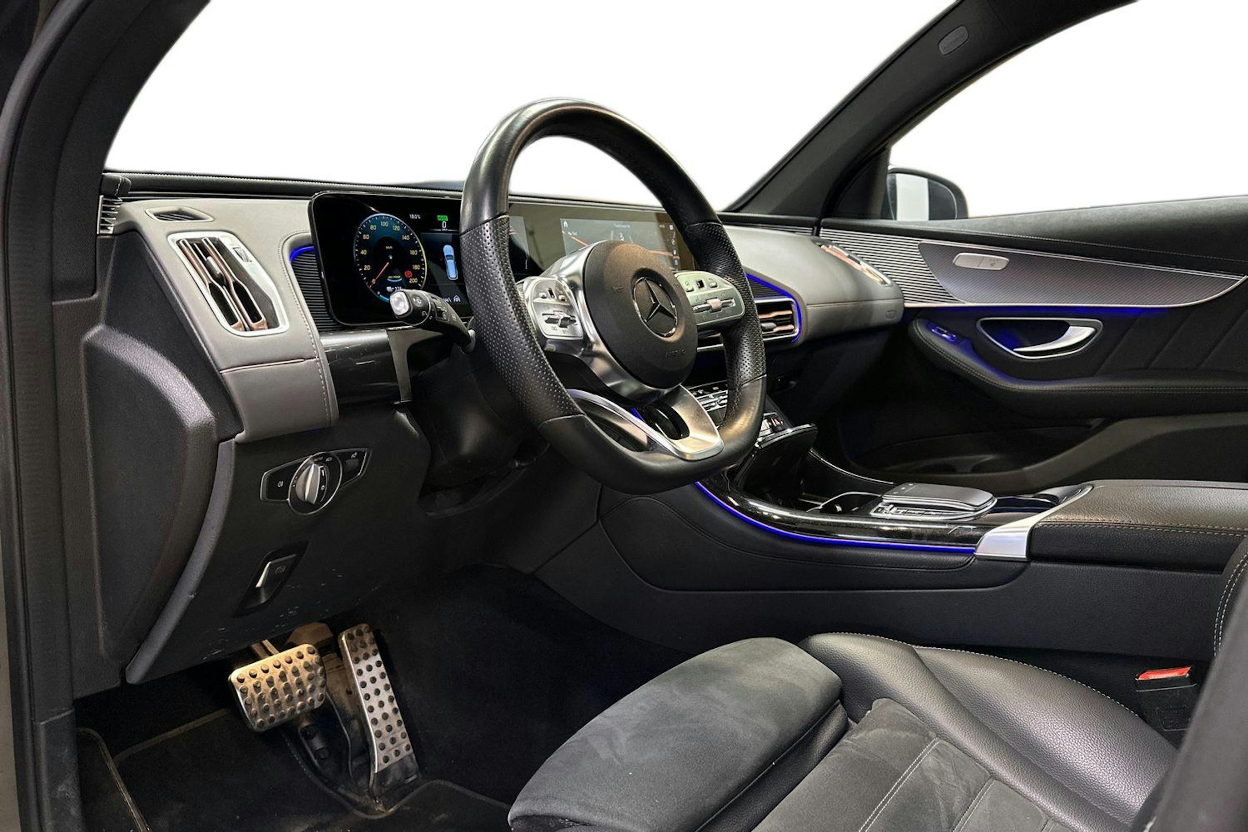 harmaa Mercedes-Benz EQC 2023 kuva 7.