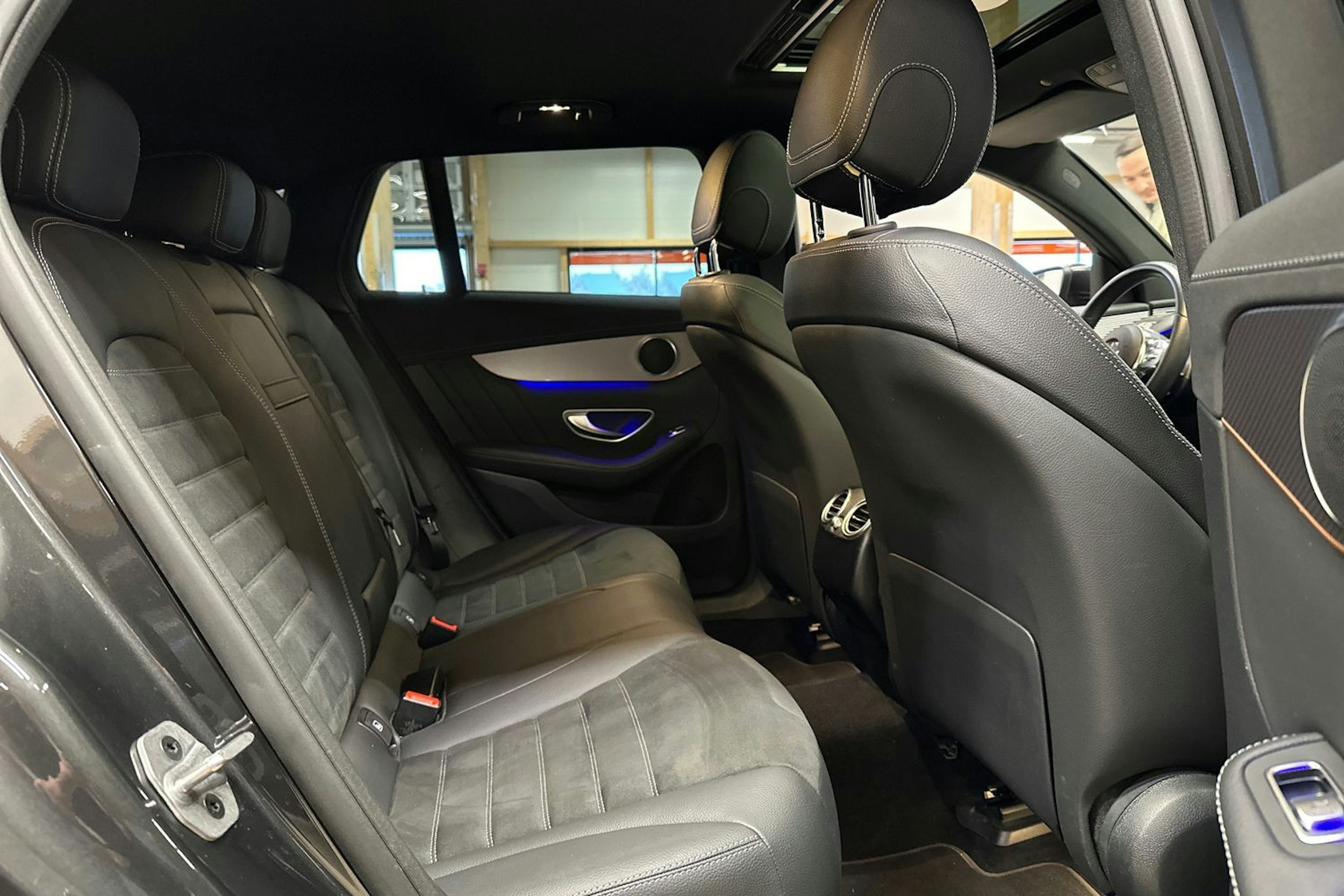 harmaa Mercedes-Benz EQC 2023 kuva 15.