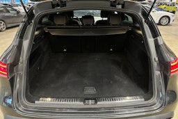 harmaa Mercedes-Benz EQC 2023 kuva 29.