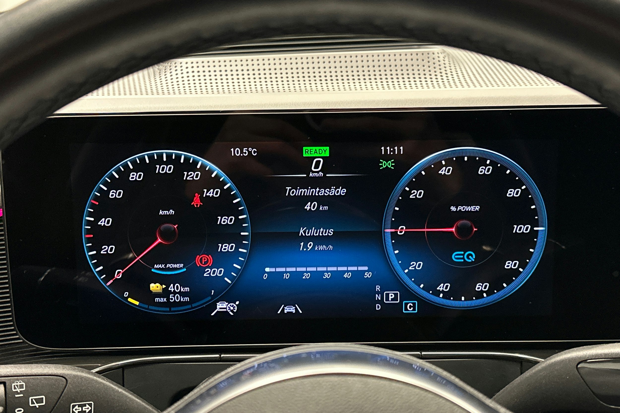 harmaa Mercedes-Benz EQC 2023 kuva 22.