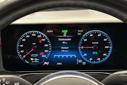 harmaa Mercedes-Benz EQC 2023 kuva 22.