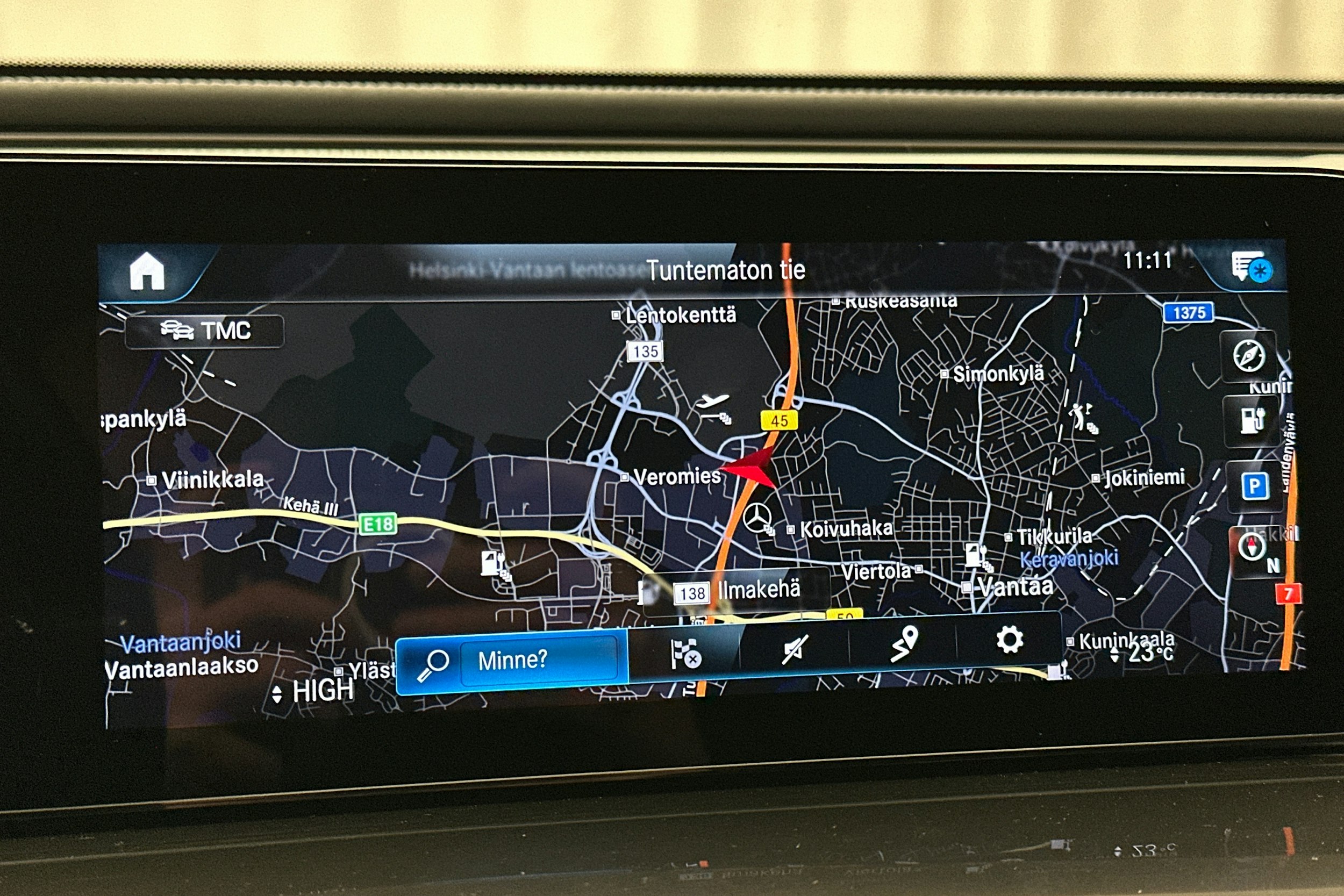 harmaa Mercedes-Benz EQC 2023 kuva 24.