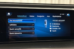 harmaa Mercedes-Benz EQC 2023 kuva 27.