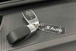 harmaa Mercedes-Benz EQC 2023 kuva 35.