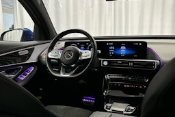 sininen Mercedes-Benz EQC 2023 kuva 8.