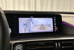 sininen Mercedes-Benz EQC 2023 kuva 13.