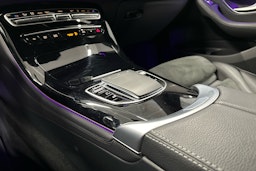 sininen Mercedes-Benz EQC 2023 kuva 20.