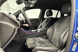 sininen Mercedes-Benz EQC 2023 kuva 22.