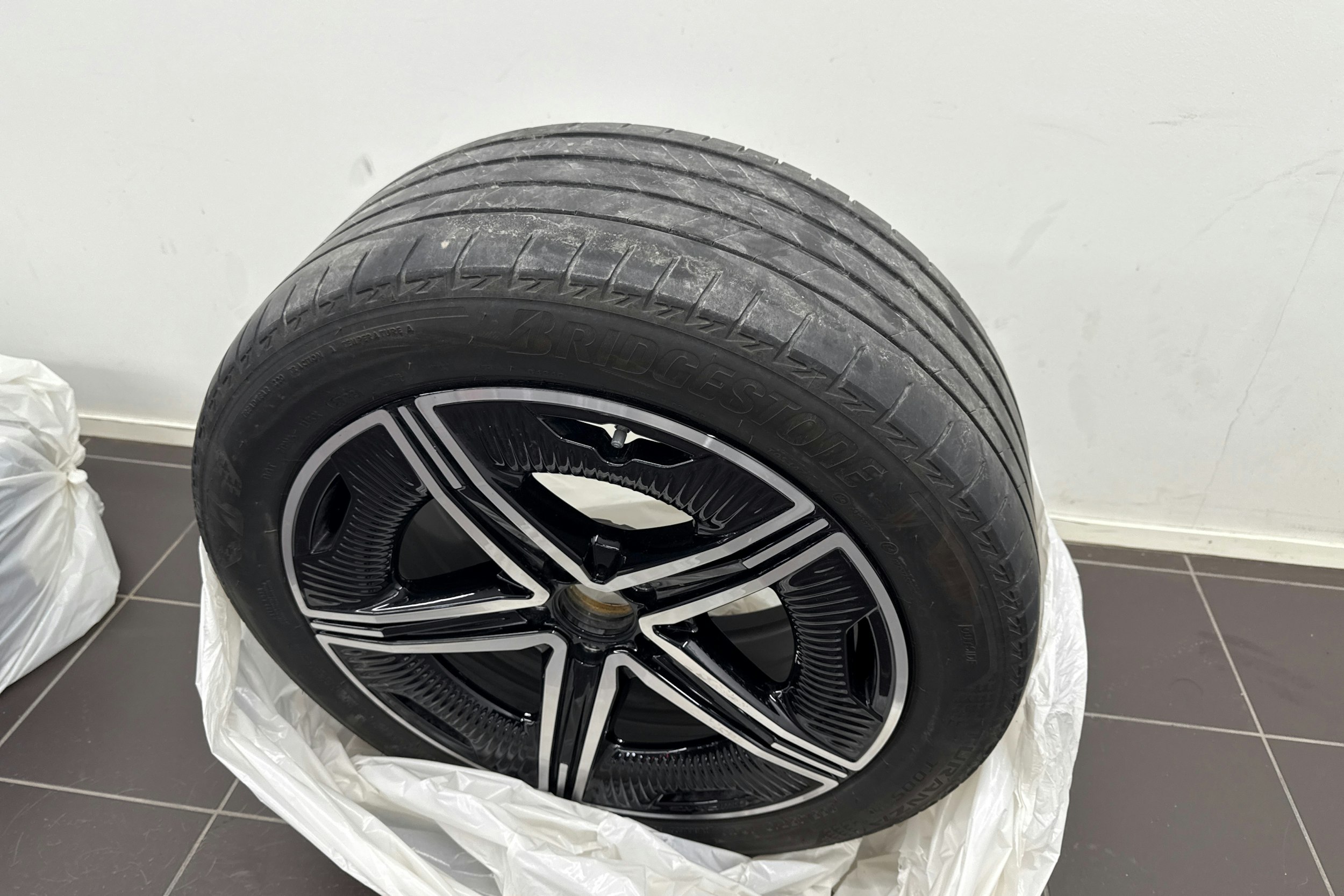 hopea Mercedes-Benz EQE 2022 kuva 13.