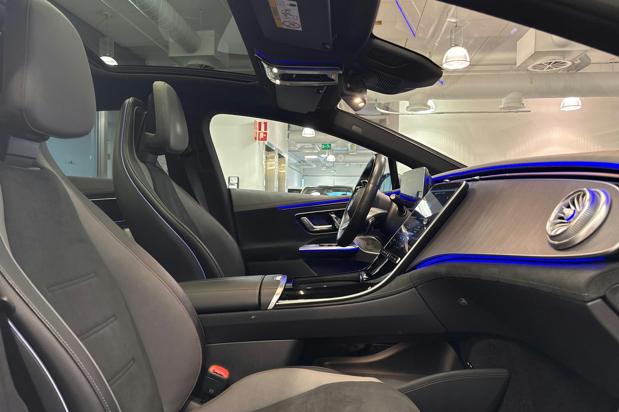 hopea Mercedes-Benz EQE 2022 kuva 25.