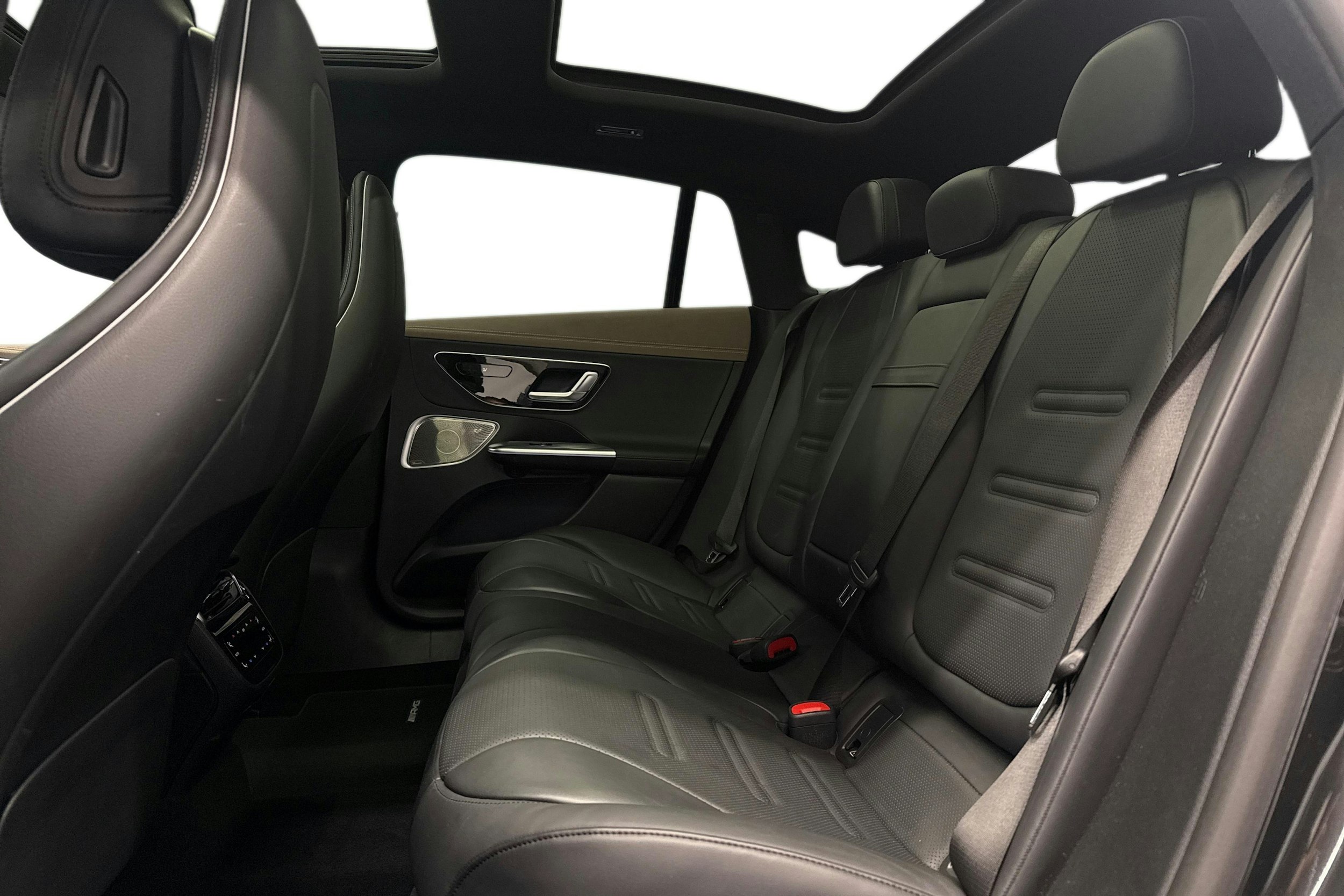 harmaa Mercedes-Benz EQE 2022 kuva 10.